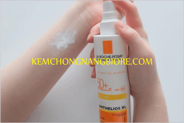 Anthelios XL Spray SPF 50 đến từ nhà La Roche Posay