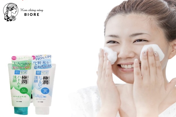 Sữa rửa mặt Hada Labo Gokujyun Face Wash có khả năng tạo bọt tốt