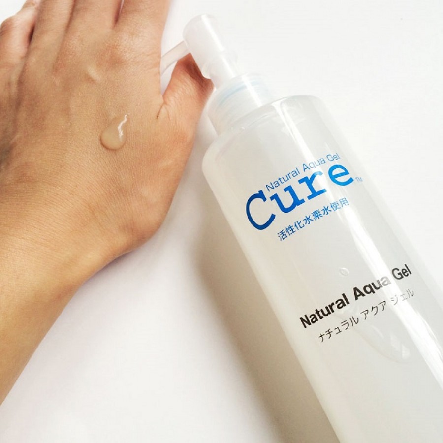 Tẩy da chết Cure Natural Aqua Gel